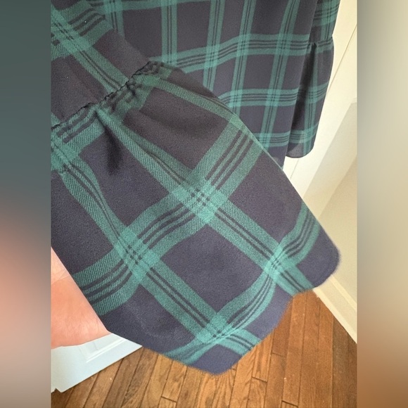 J.Crew Factory Black Watch Plaid Bell Sleeve Top – Size Small Festive Holiday - Picture 4 of 9